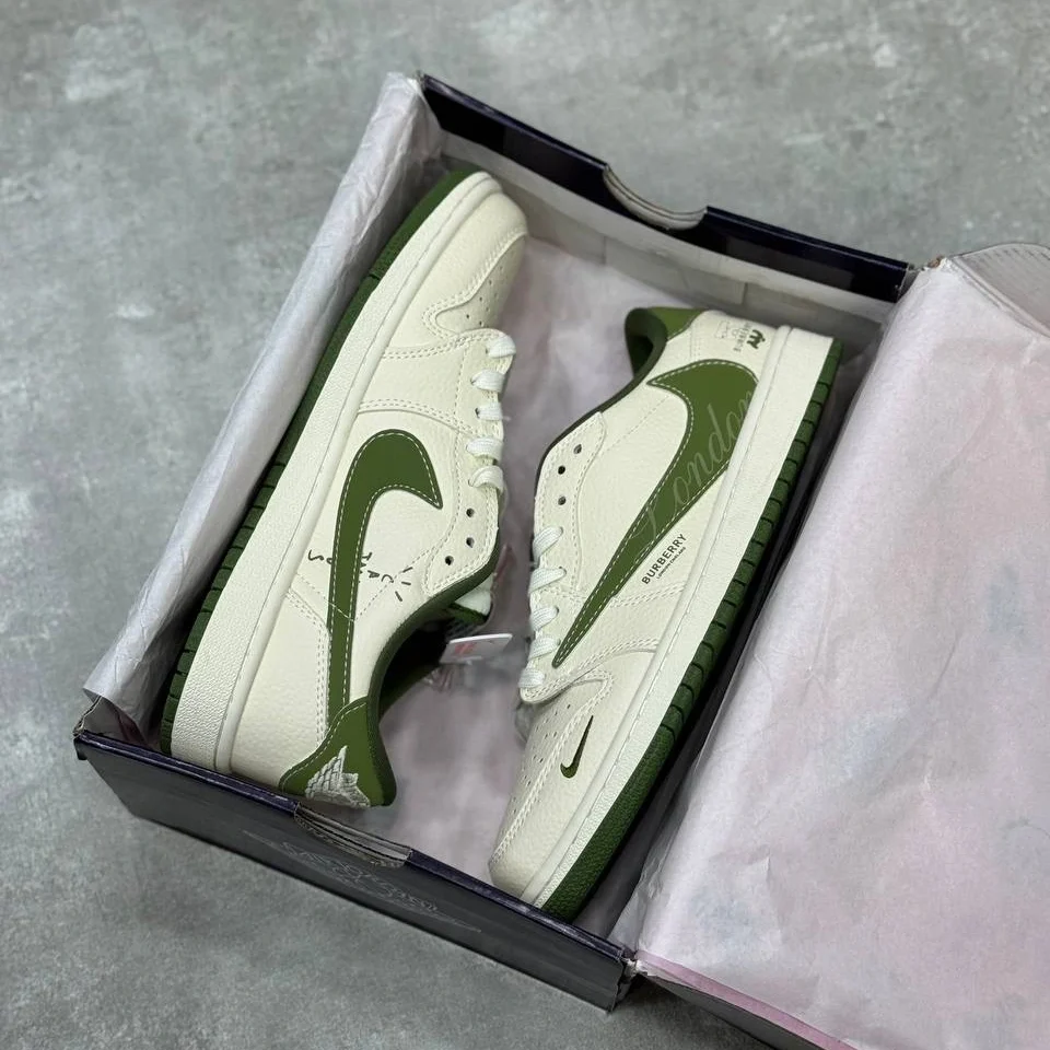 Nike Air Jordan Travis Scott x Burberry