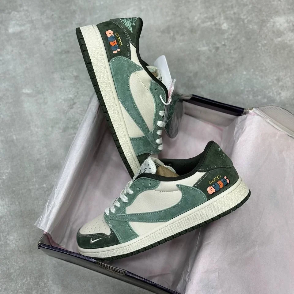 Nike Air Jordan Travis Scott x Gucci