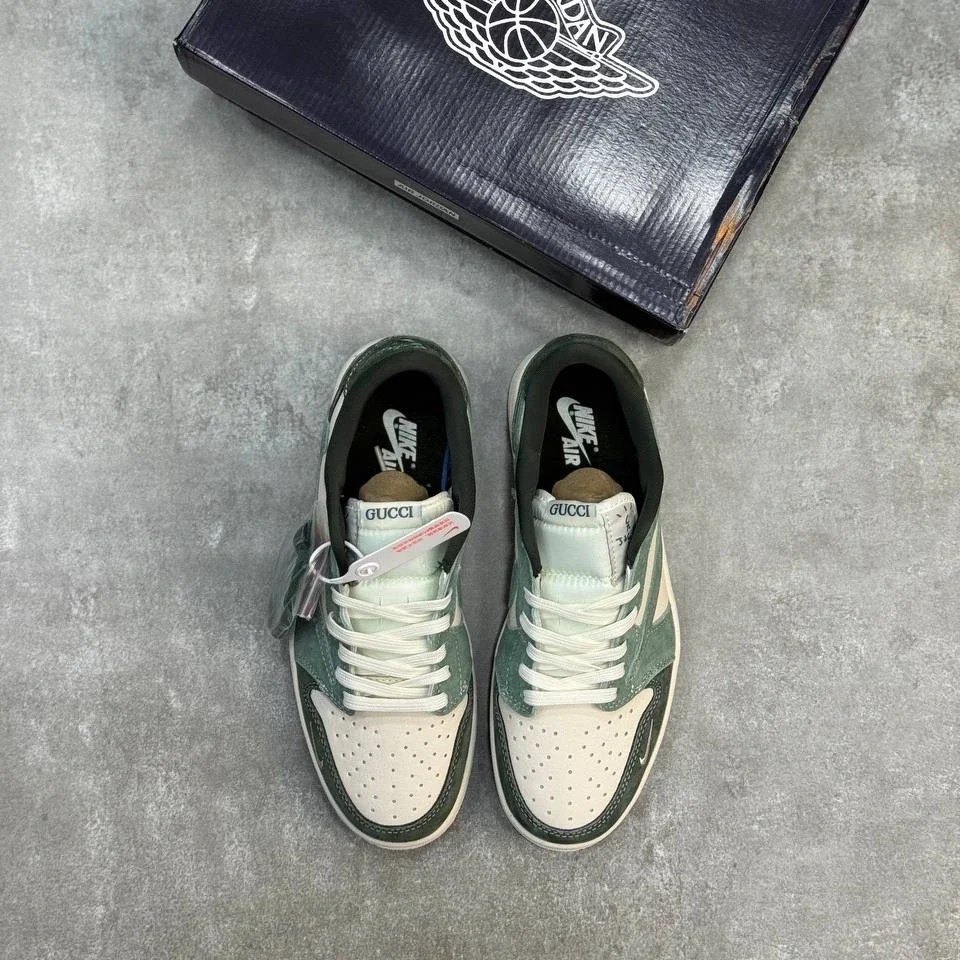 Nike Air Jordan Travis Scott x Gucci