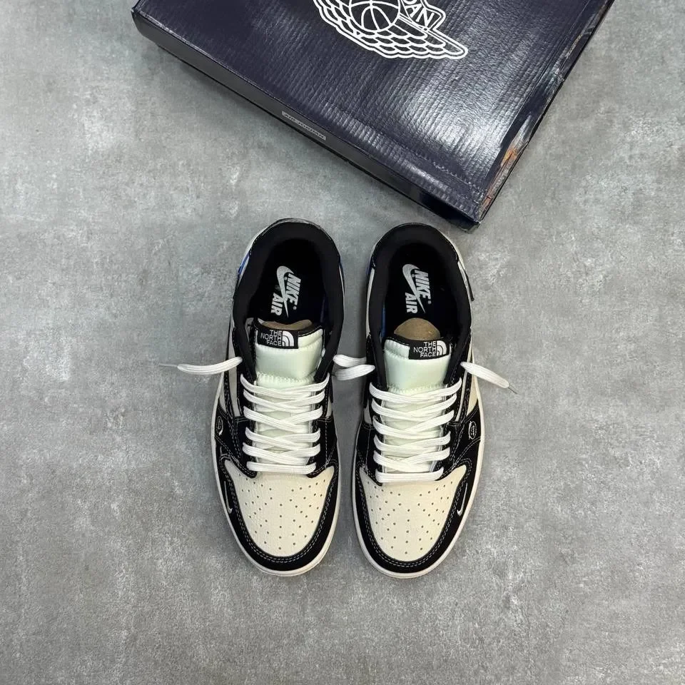 Nike Air Jordan Travis Scott x The North Face