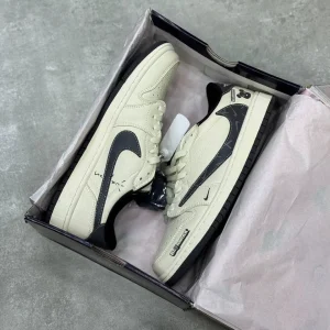 Nike Air Jordan Travis Scott x KAWS – Master Quality