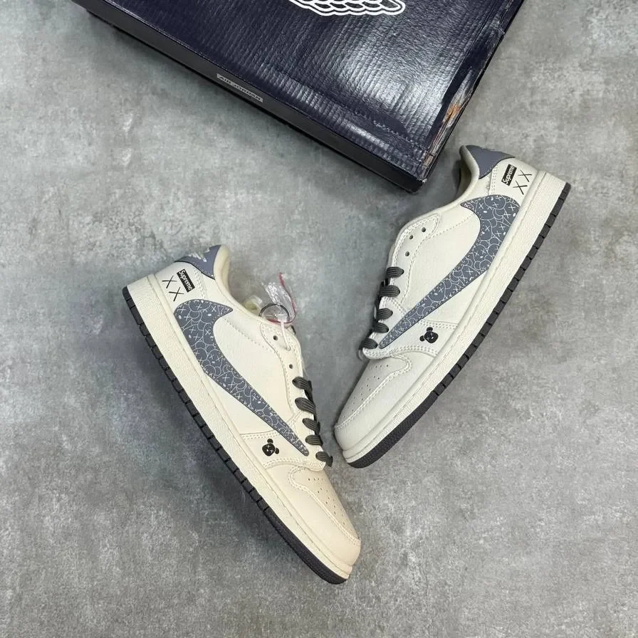 Nike Air Jordan Travis Scott x KAWS – Master Quality