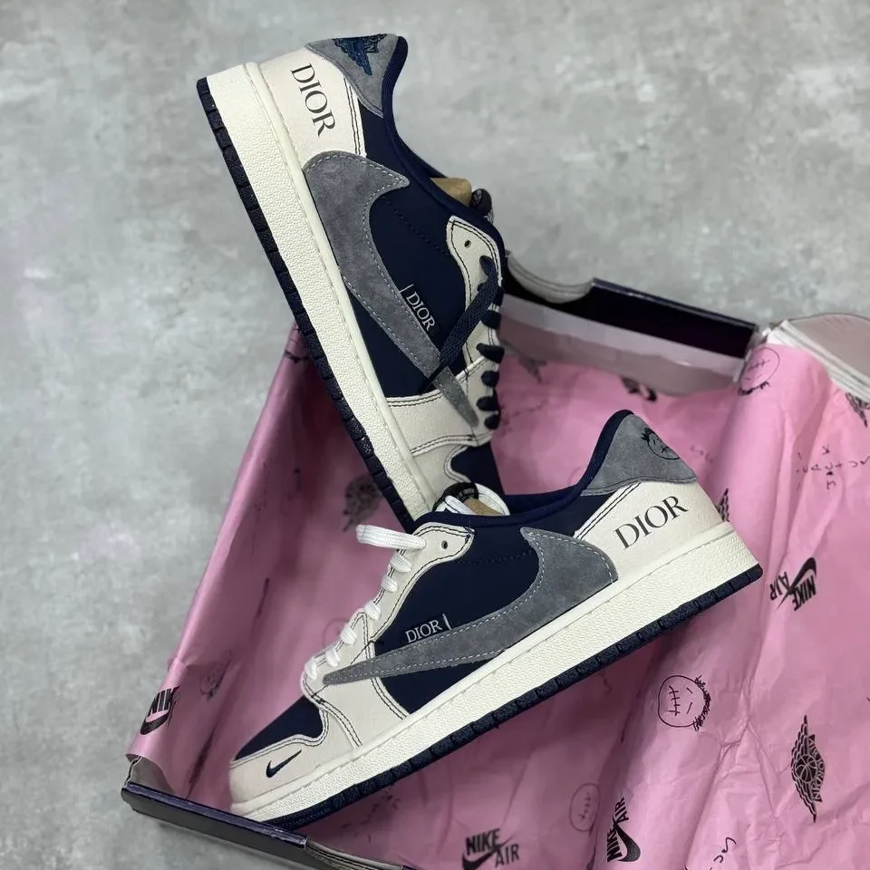 Nike Air Jordan Travis Scott x Dior – Master Quality