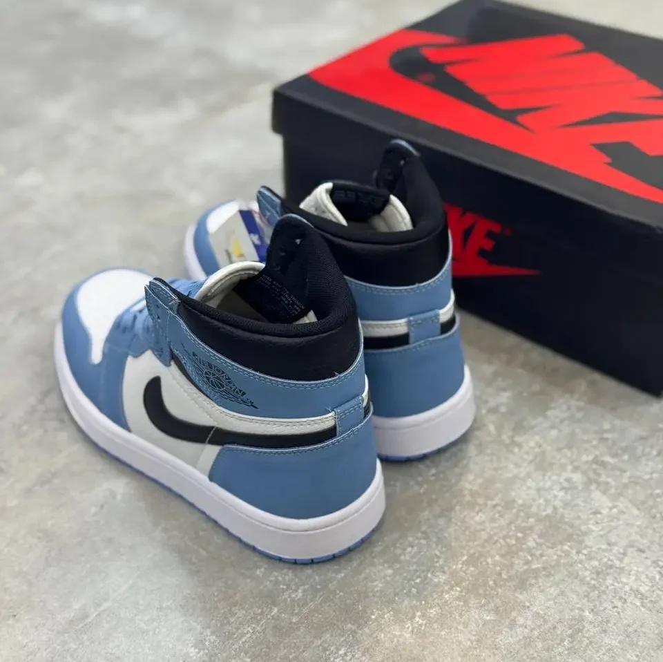 جردن وان ساقدار یونیورسیتی بلو